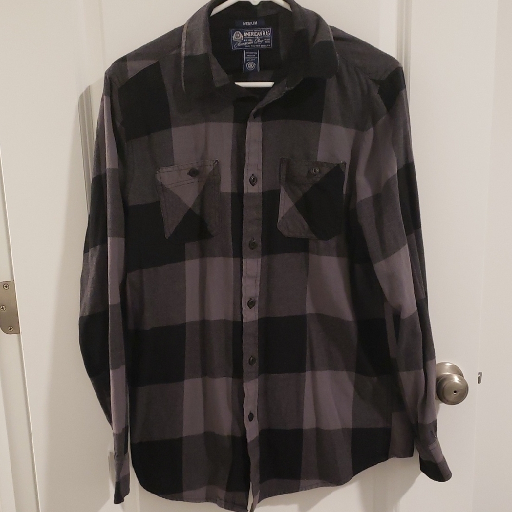 American Rag Men's Black and Gray Plaid Shirt